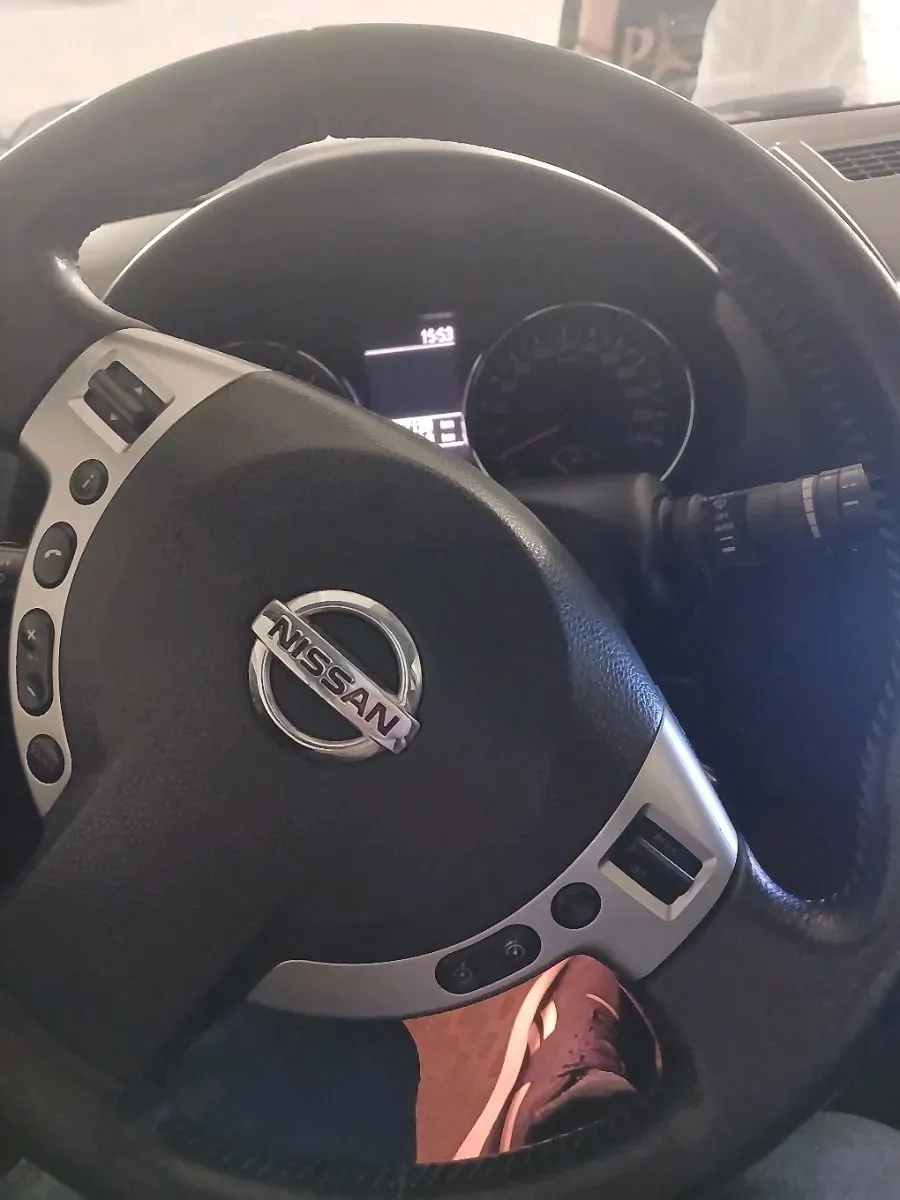 Nissan Qashqai 2011 photo 2