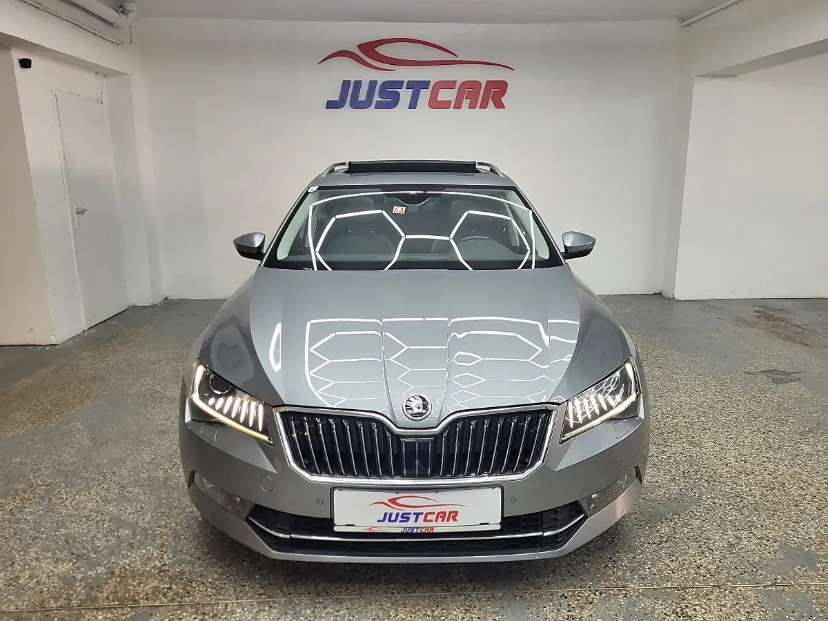 Skoda Superb 2017 photo 2