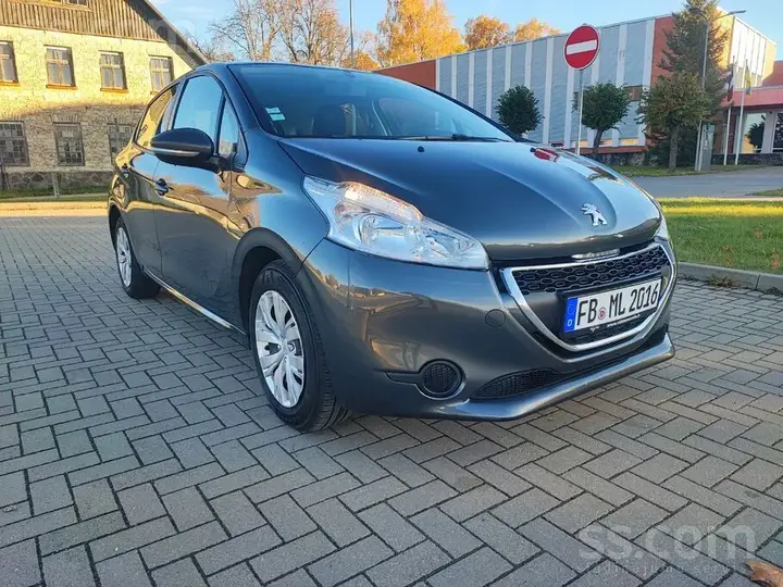 Peugeot 208