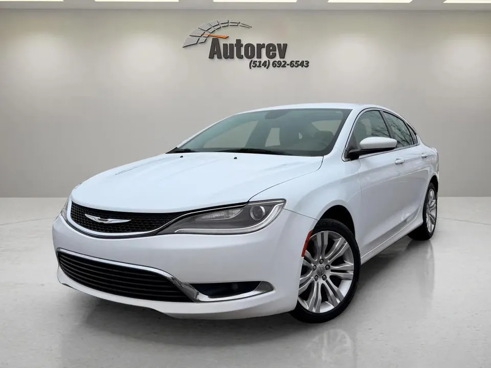 Chrysler 200