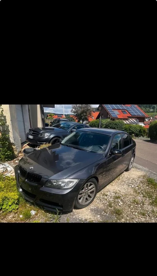BMW 318I