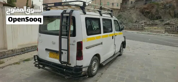 Daihatsu Terios 2011 photo 4