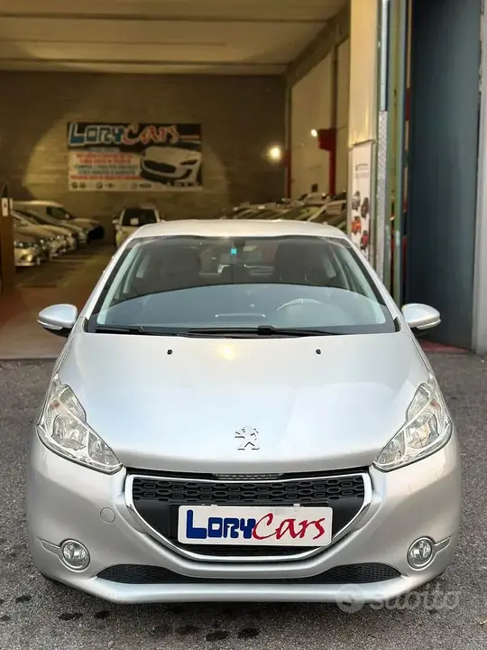 Peugeot 208 2013 photo 5