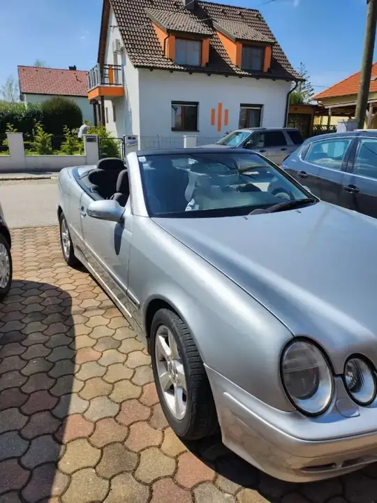 Mercedes-Benz Clk-Class 2000 photo 2