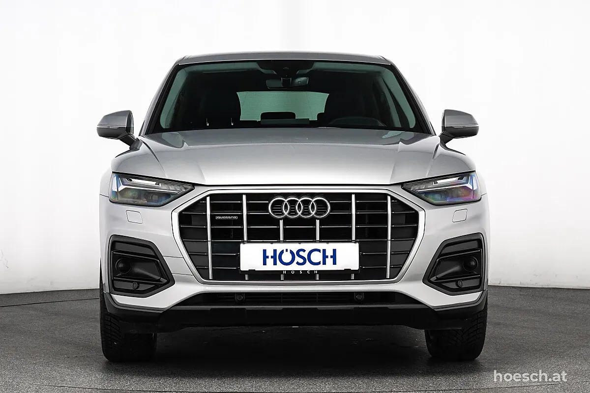 Audi Q5 2023 photo 2