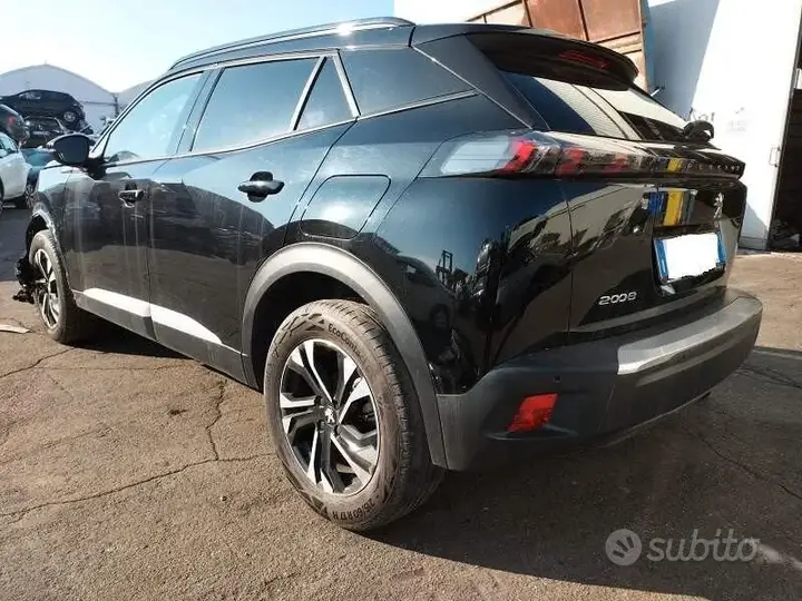Peugeot 2008 2023 photo 4