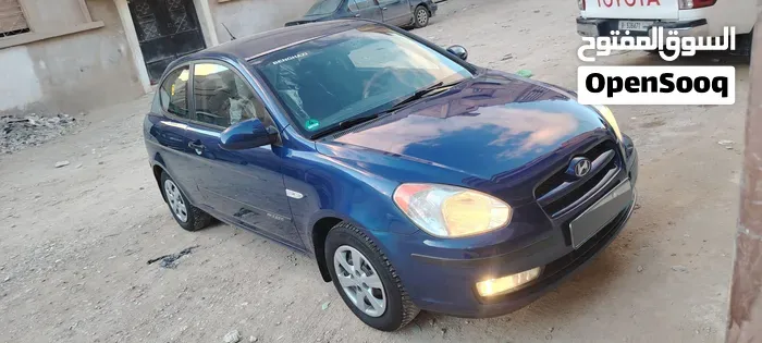 Hyundai Accent 2010 photo 3