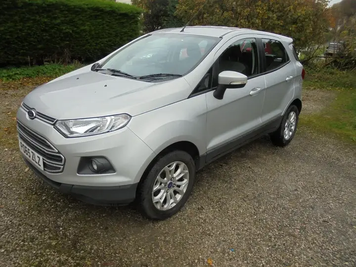 Ford Ecosport 2015 photo 3