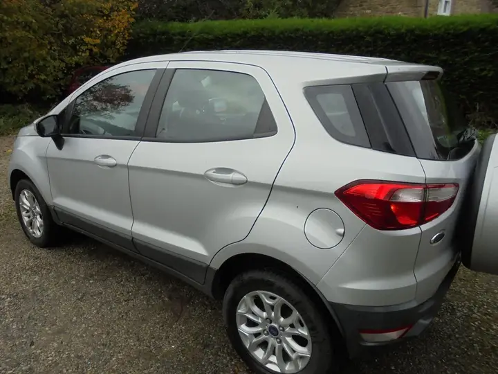 Ford Ecosport 2015 photo 4
