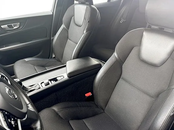 Volvo V60 Cross Country 2020 photo 4