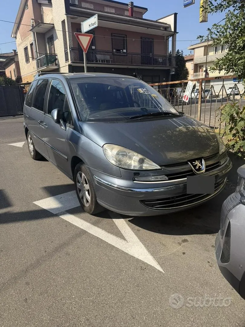 Peugeot 807 2012 photo 3