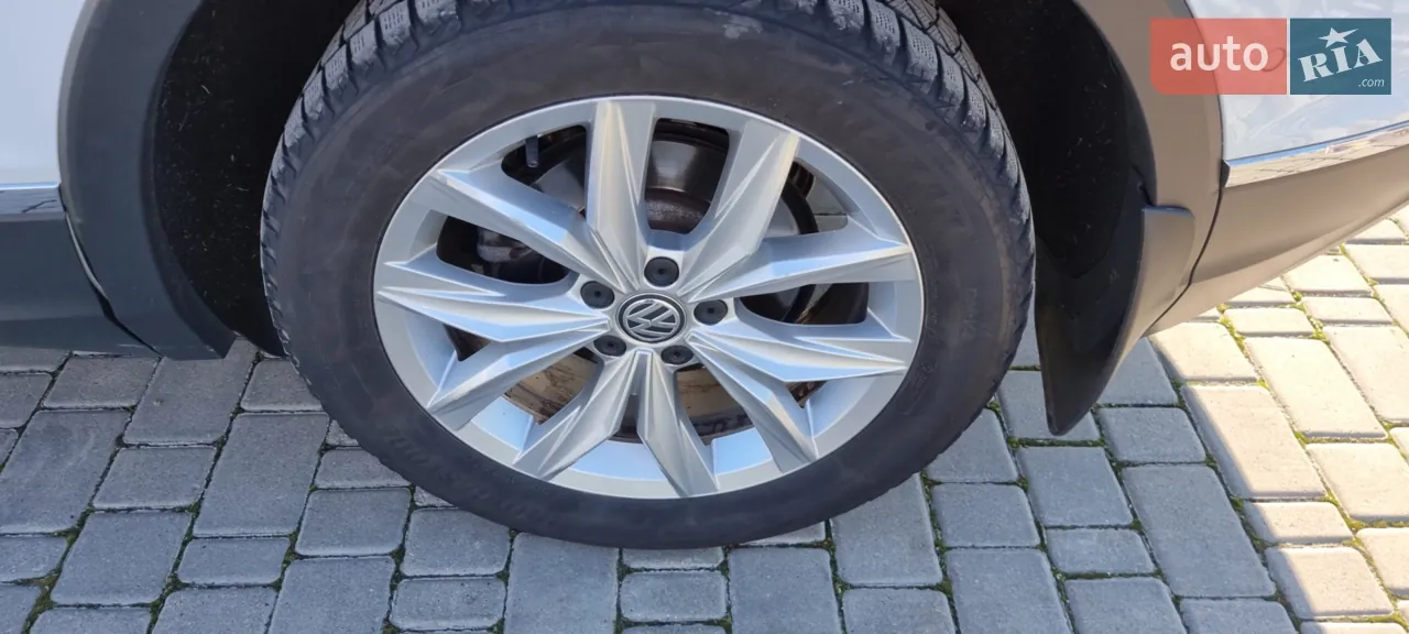 Volkswagen Tiguan 2018 photo 3