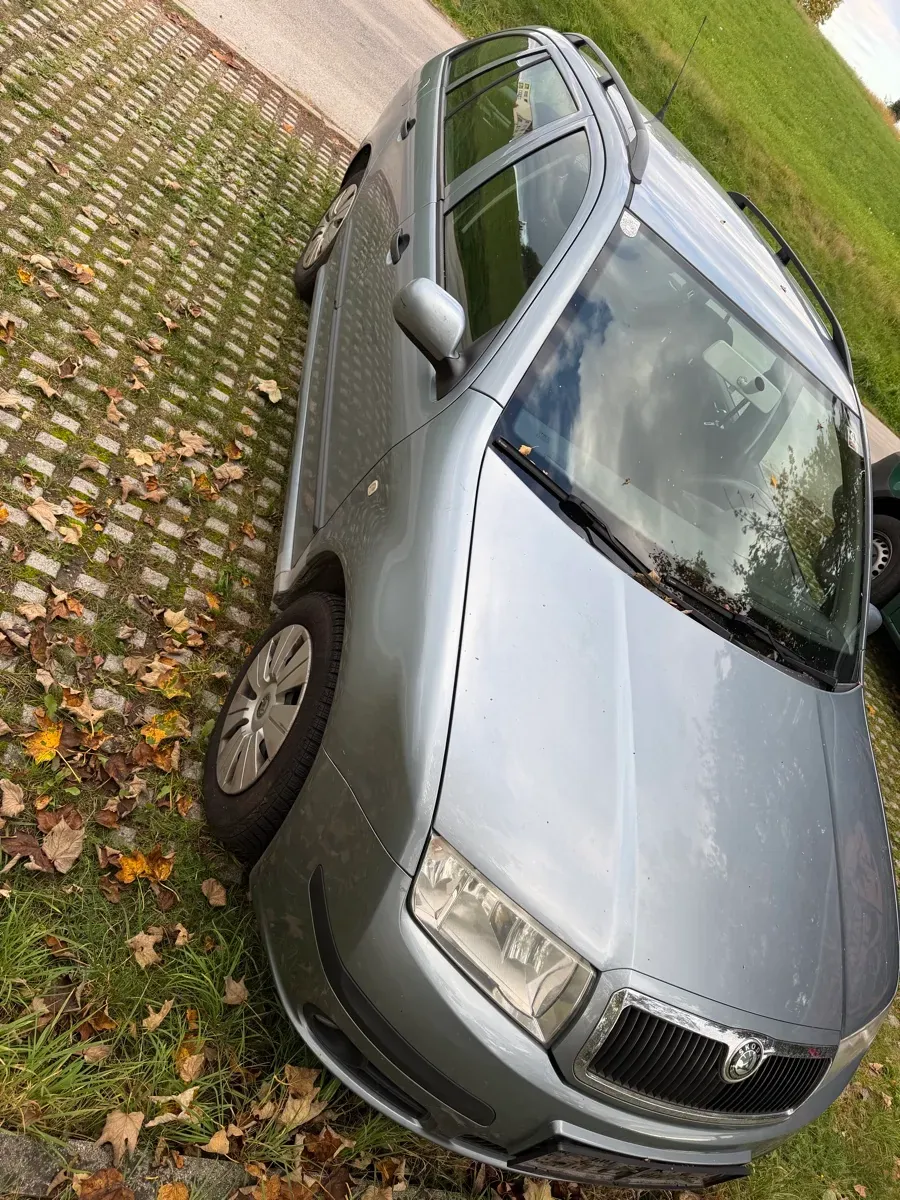 Skoda Fabia 2005 photo 3