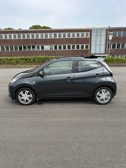 Toyota Aygo 2015 photo 2