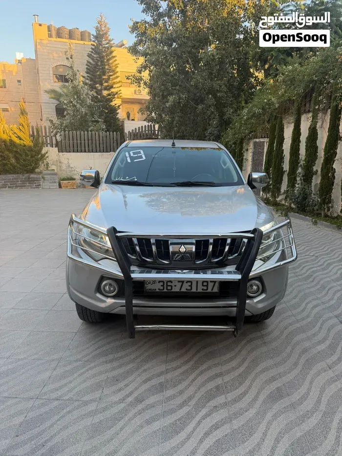 Mitsubishi L200 2019 photo 2