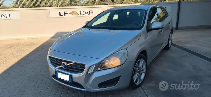 Volvo V60 2013 photo 2
