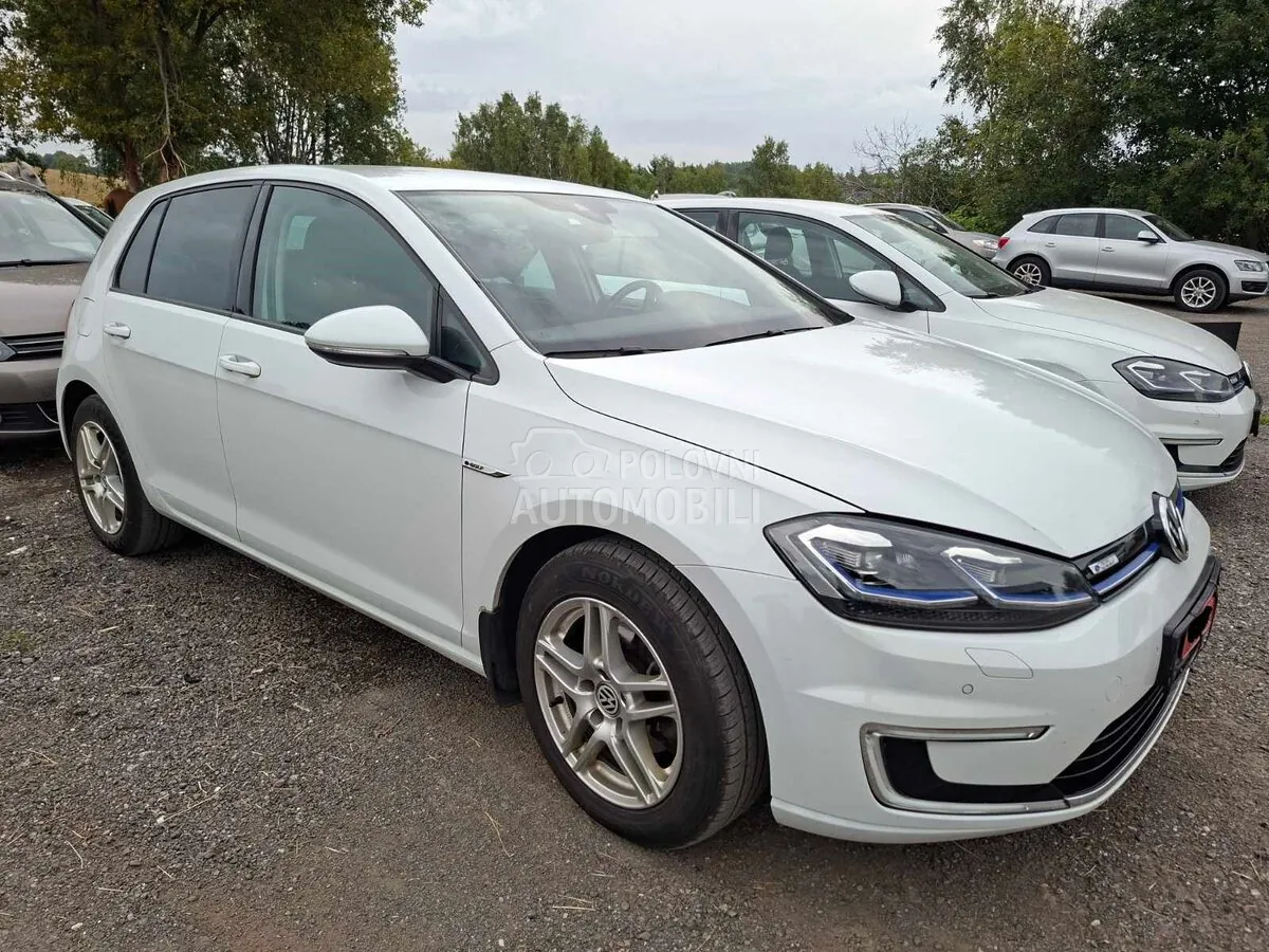 Volkswagen Golf 2018 photo 2