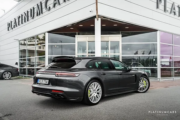 Porsche Panamera 2019 photo 2