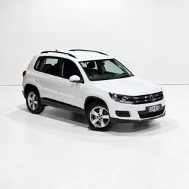Volkswagen Tiguan 2012 photo 2