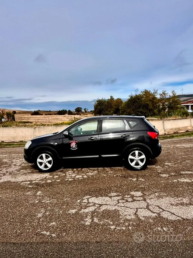 Nissan Qashqai 2009 photo 4