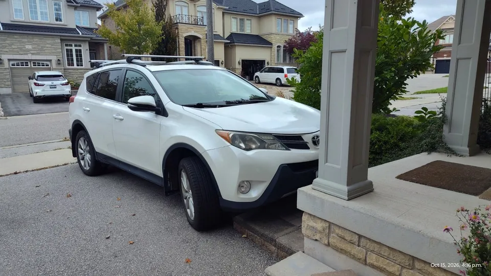 Toyota Rav4 2015 photo 2