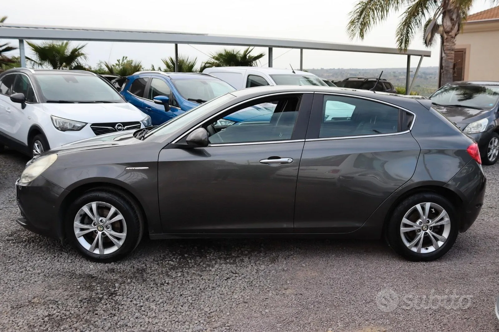 Alfa Romeo Giulietta 2010 photo 3