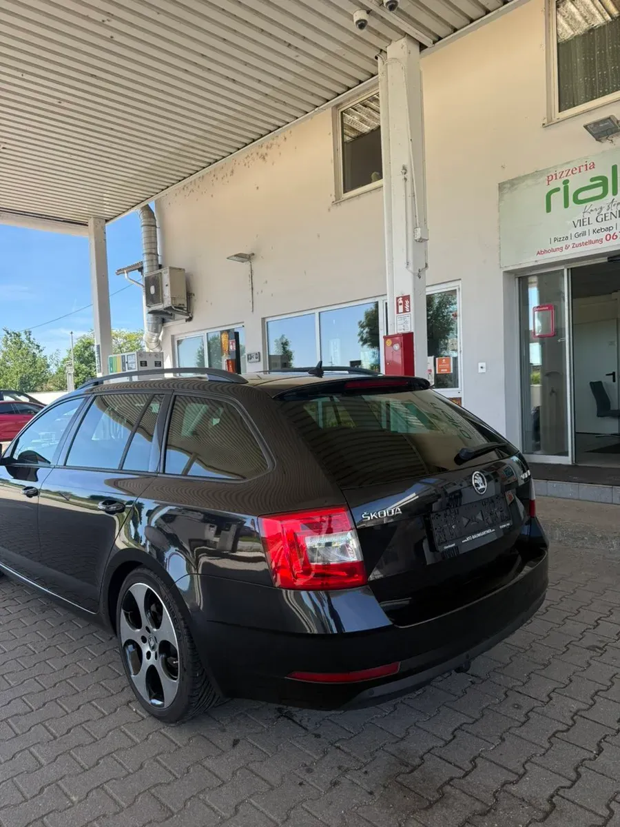 Skoda Octavia 2017 photo 3
