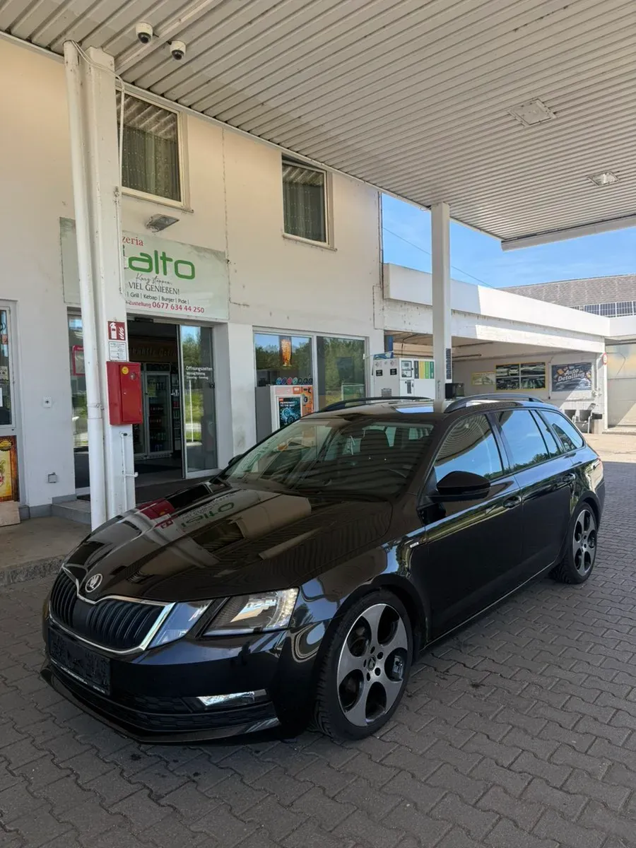 Skoda Octavia 2017 photo 2