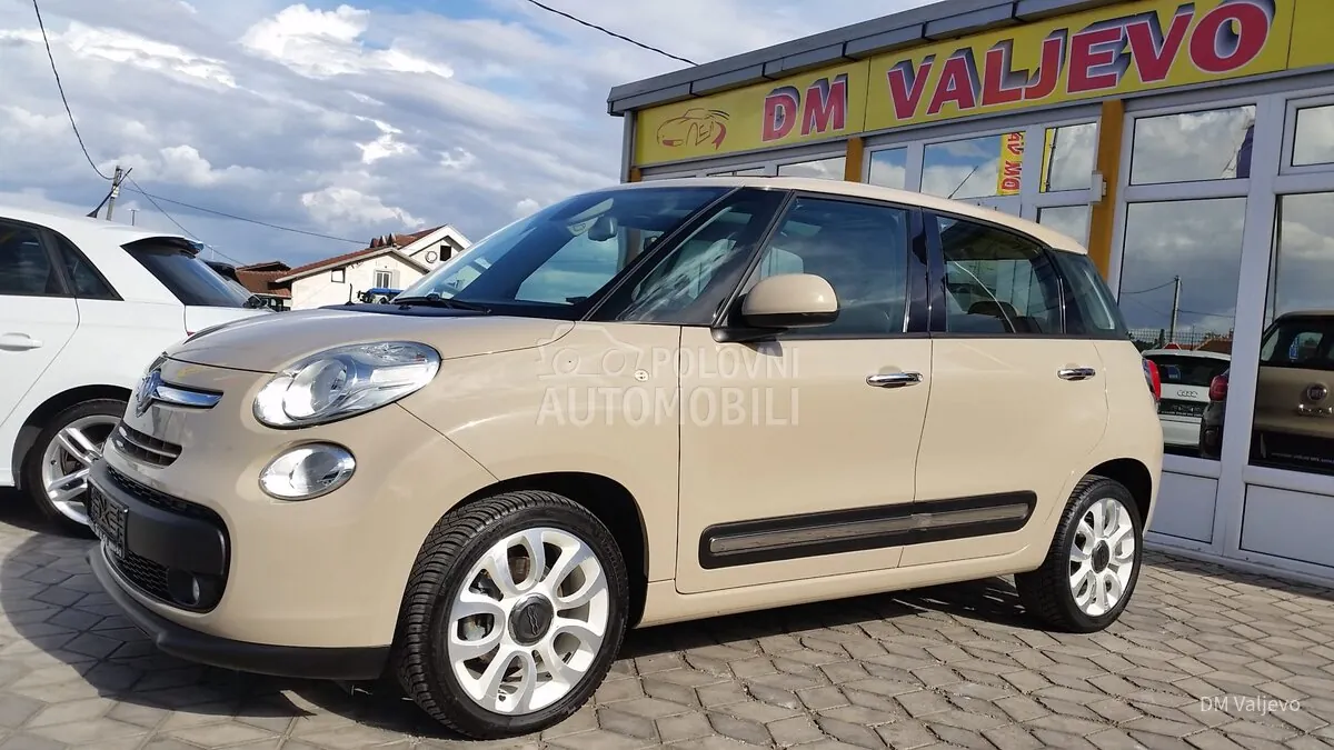 Fiat 500L 2013 photo 2