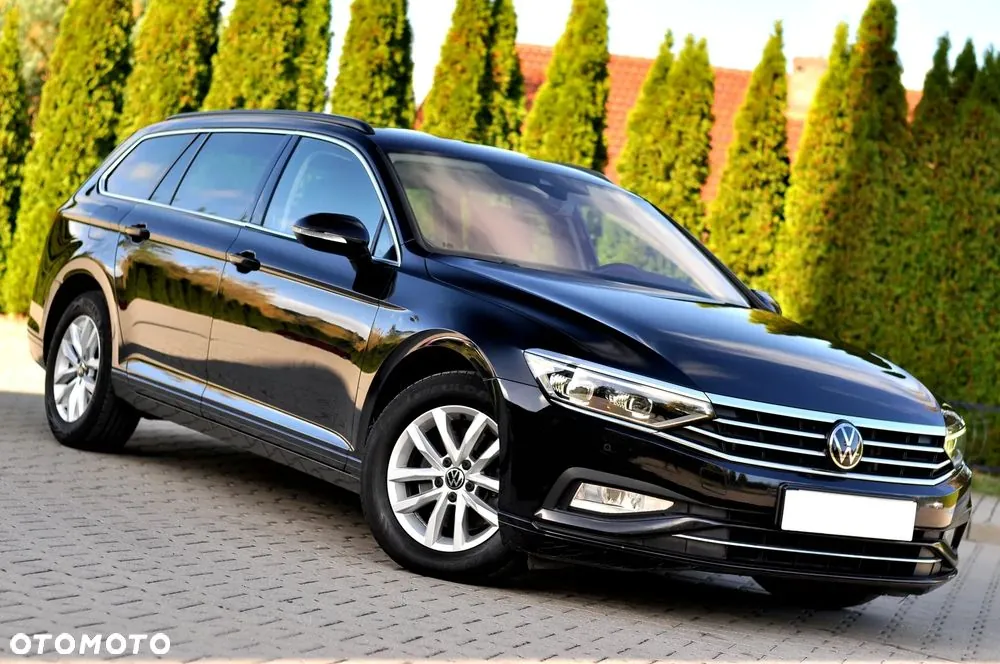 Volkswagen Passat 2022 photo 2