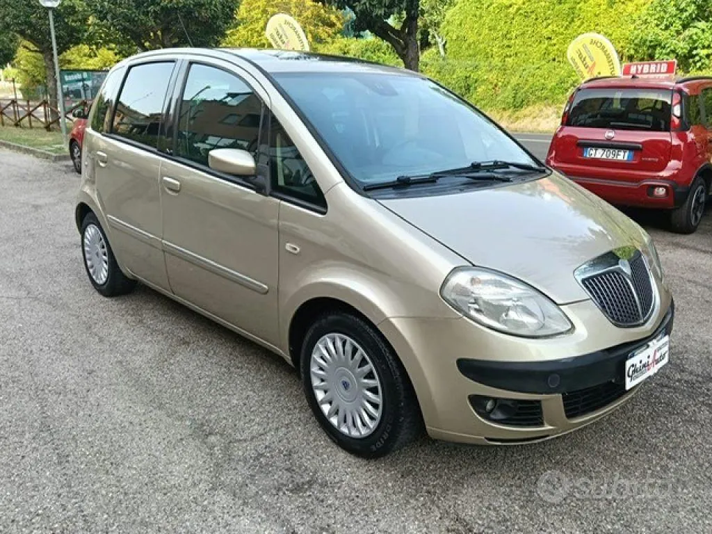 Lancia Musa 2005 photo 2