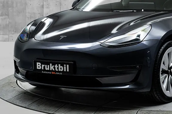 Tesla Model 3 2022 photo 2