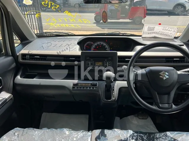 Suzuki Wagon R 2024 photo 2