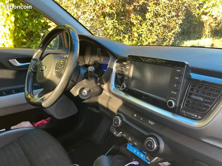 Kia Stonic 2018 photo 3