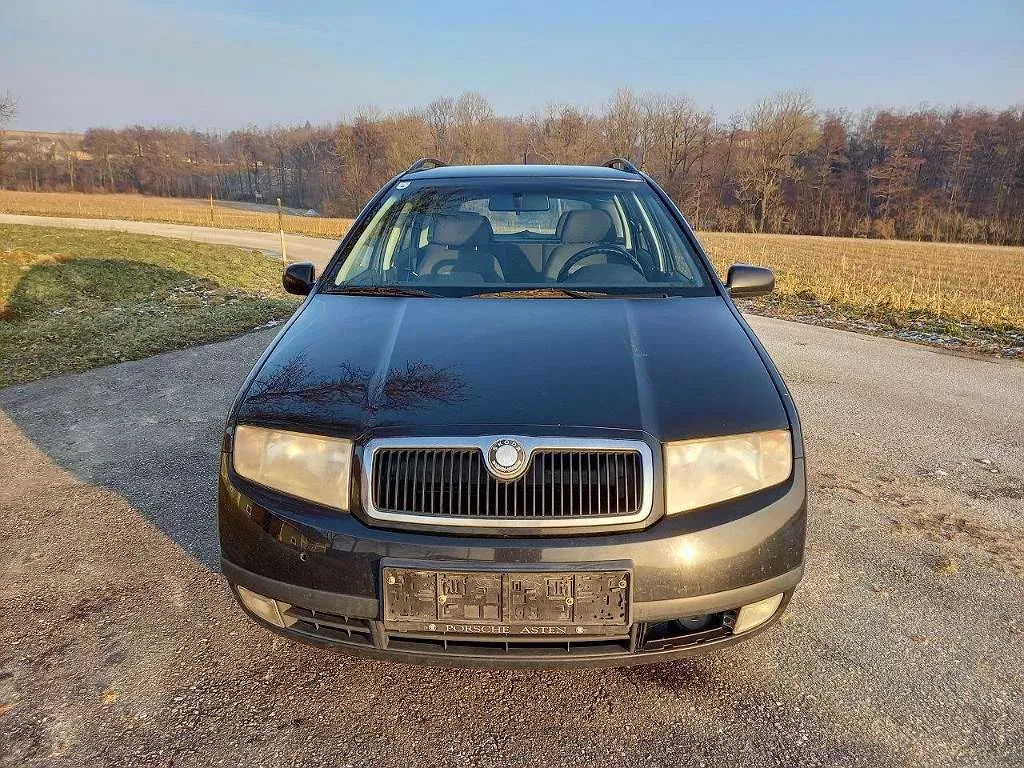 Skoda Fabia 2002 photo 2