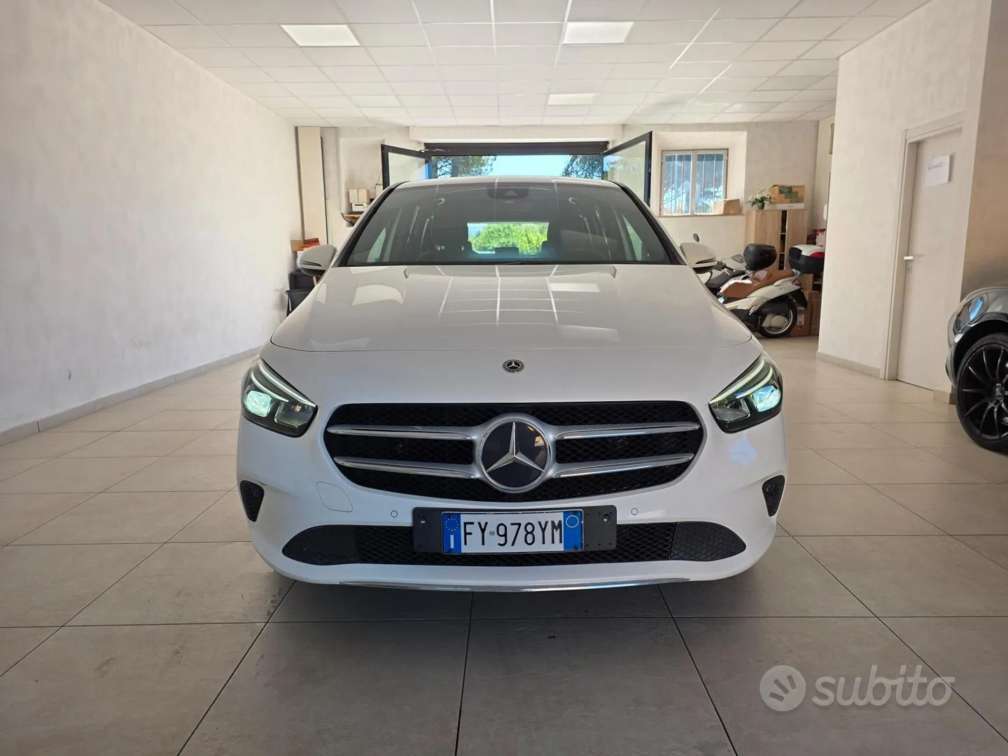 Mercedes-Benz B 180 2019 photo 3