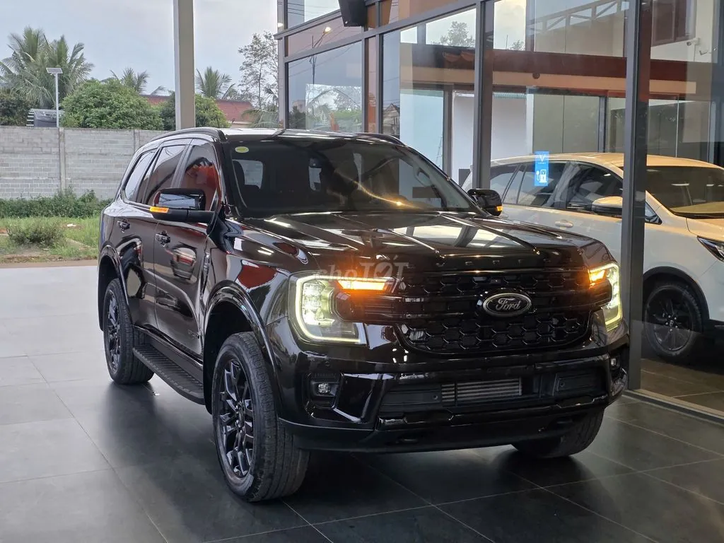 Ford Everest 2023 photo 3
