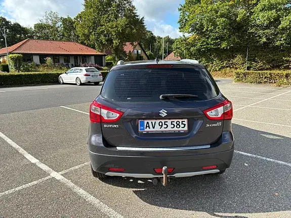 Suzuki S-Cross 2014 photo 4