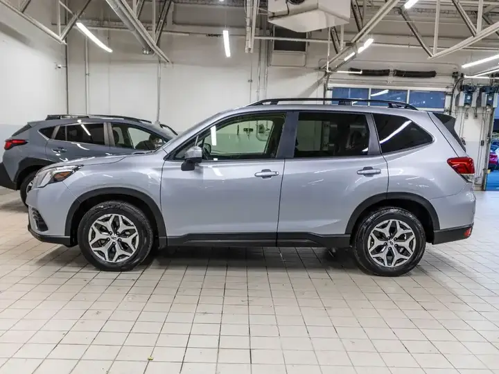 Subaru Forester 2024 photo 3