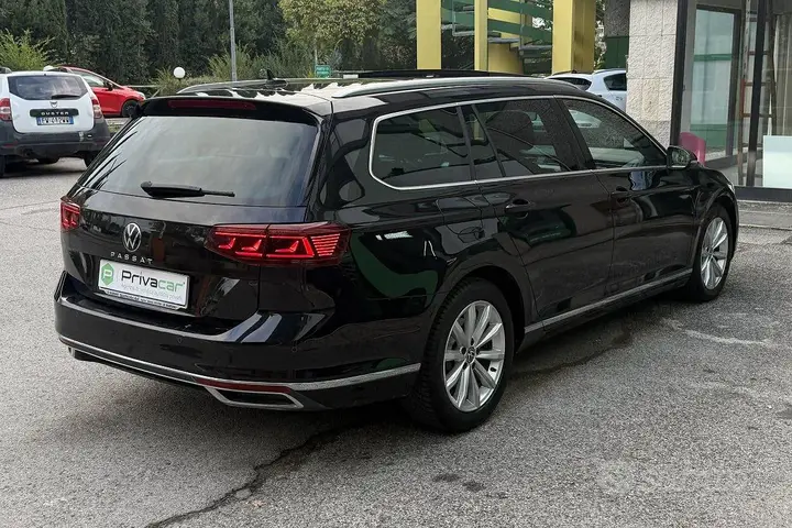 Volkswagen Passat 2021 photo 5