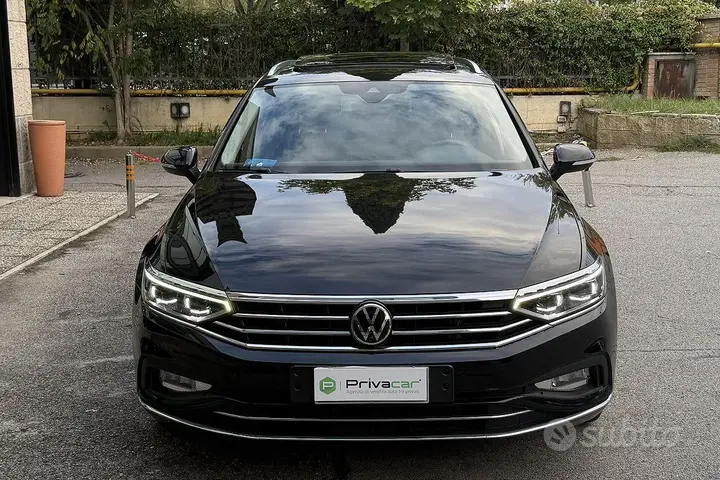Volkswagen Passat 2021 photo 2