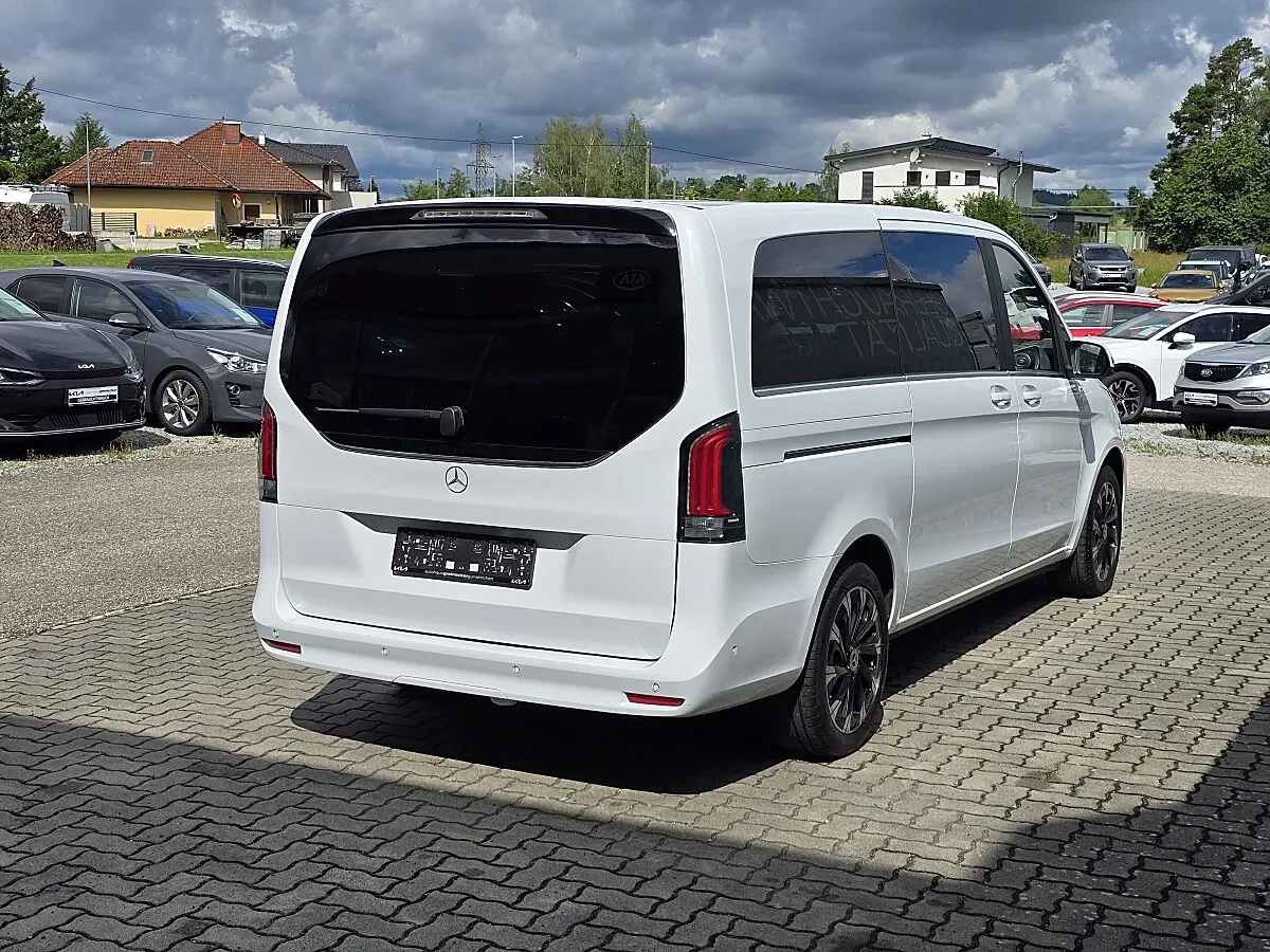 Mercedes-Benz V-Class 2024 photo 3