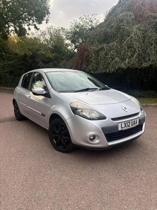 Renault Clio 2012 photo 2