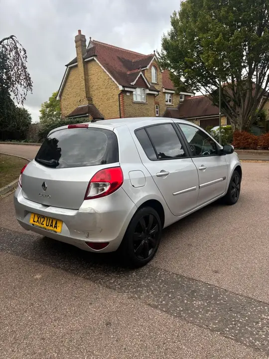 Renault Clio 2012 photo 4