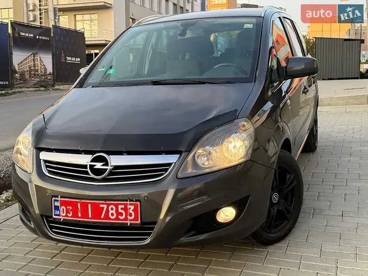Opel Zafira 2011 photo 3