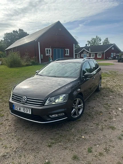 Volkswagen Passat 2013 photo 2
