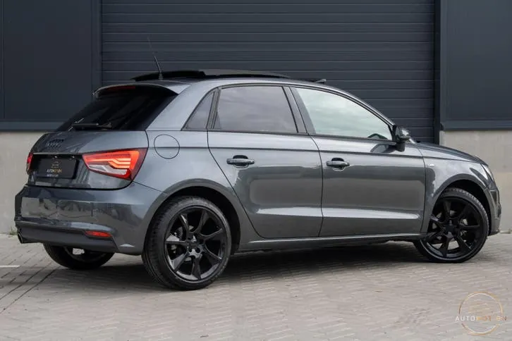 Audi A1 2017 photo 2