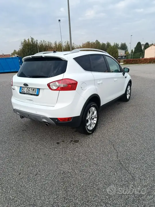 Ford Kuga 2012 photo 3