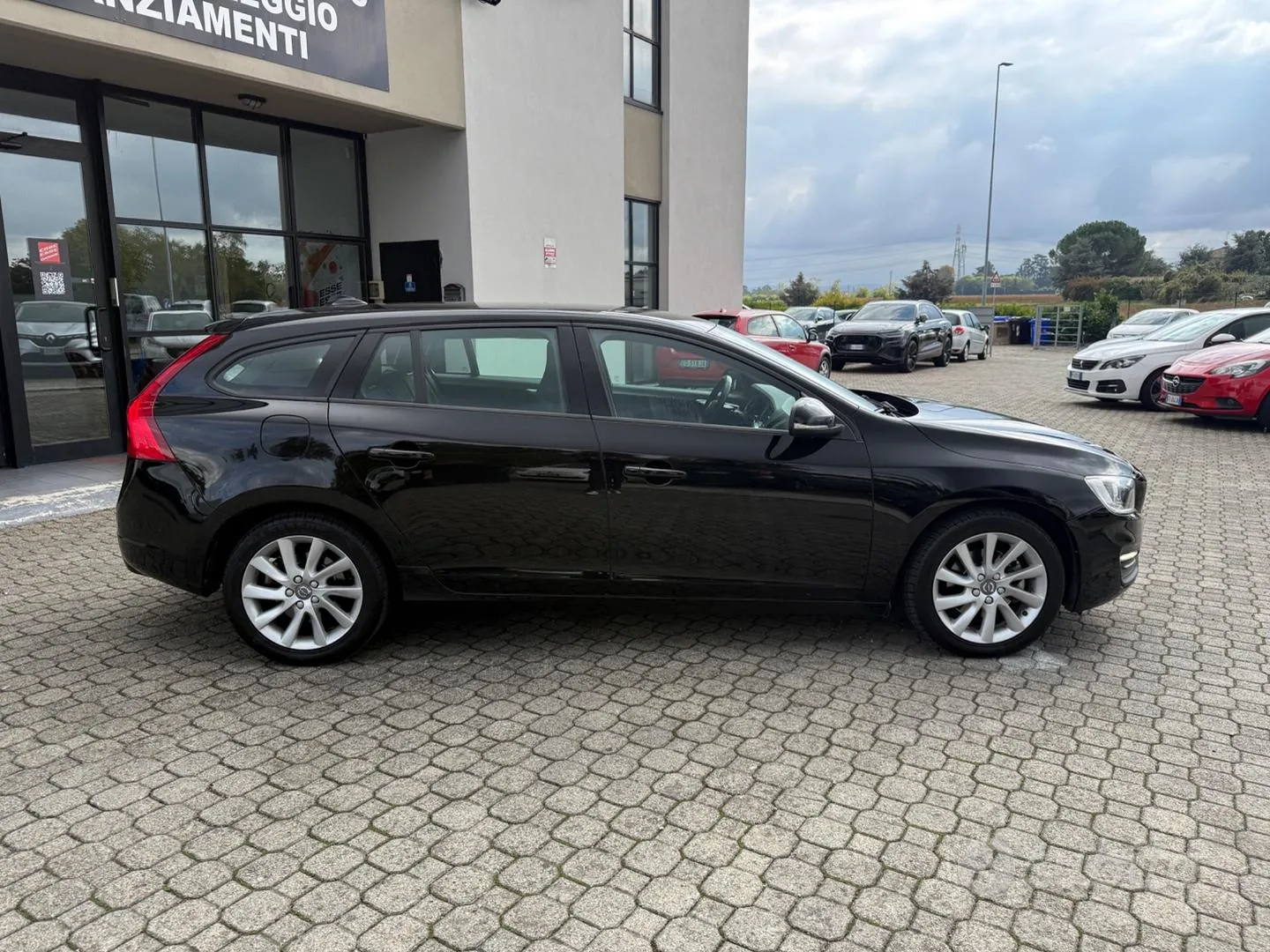 Volvo V60 2016 photo 3