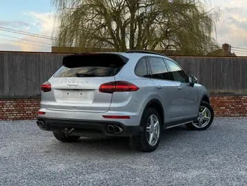 Porsche Cayenne 2017 photo 2